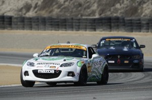 Liam Dywer on track in action (Photo: MazdaSpeed) 