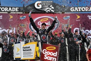 Kevin Harvick celebrates victory in the Sprint Cup Series Good Sam 500 at Phoenix International Raceway on Sunday (Photo: Robert Laberge/Getty Images for NASCAR)